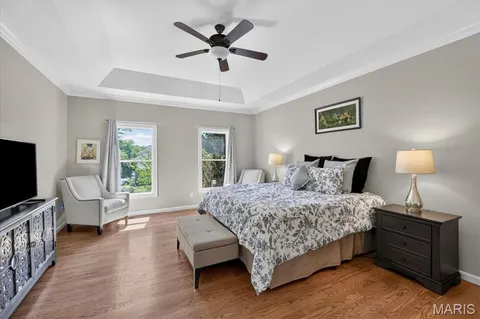 $1,285,000 | 1059 Greystone Manor Parkway, Chesterfield, MO 63005