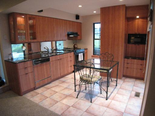 783 Chandler Road Gurnee, IL 60031 - Photo 3 of 16