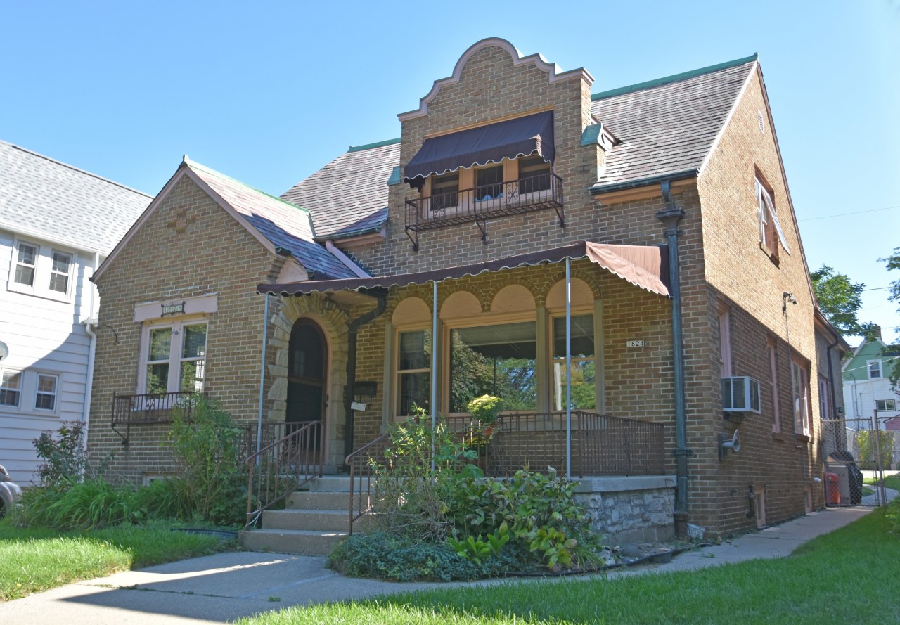 1824 South Layton Boulevard Milwaukee, WI 53204 - Photo 1 of 1 Main