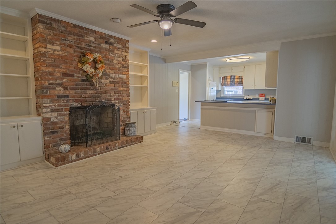 2004 Brookview Drive Anderson, SC 29621 - Photo 14 of 27 Den - could also be large dining