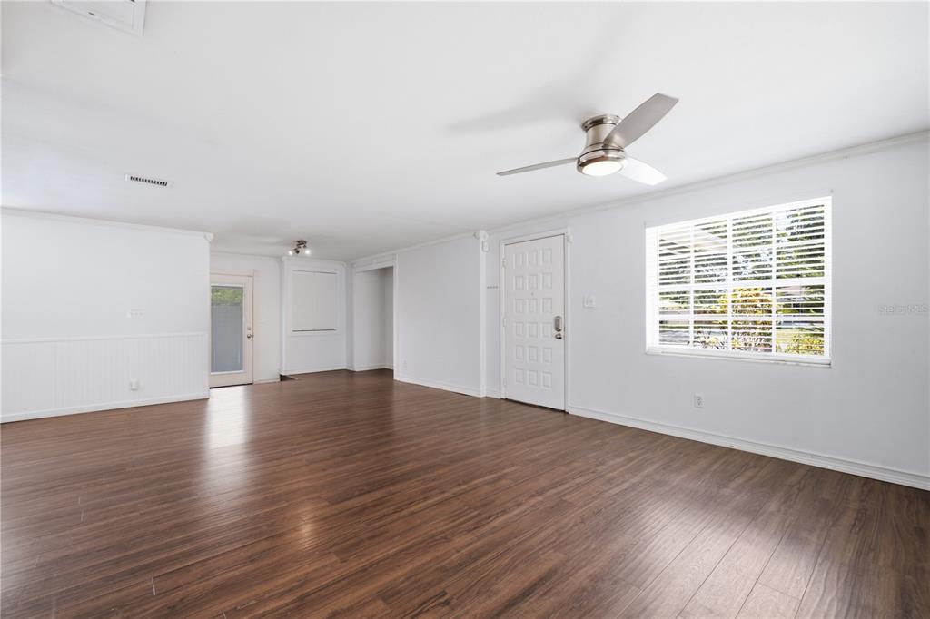 8536 Quail Road Seminole, FL 33777 - Photo 14 of 40