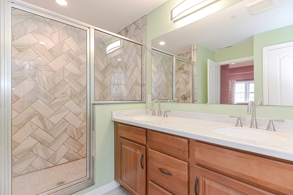 94 Snow Road Haverhill, MA 01832 - Photo 18 of 38 Gallery Image 18
