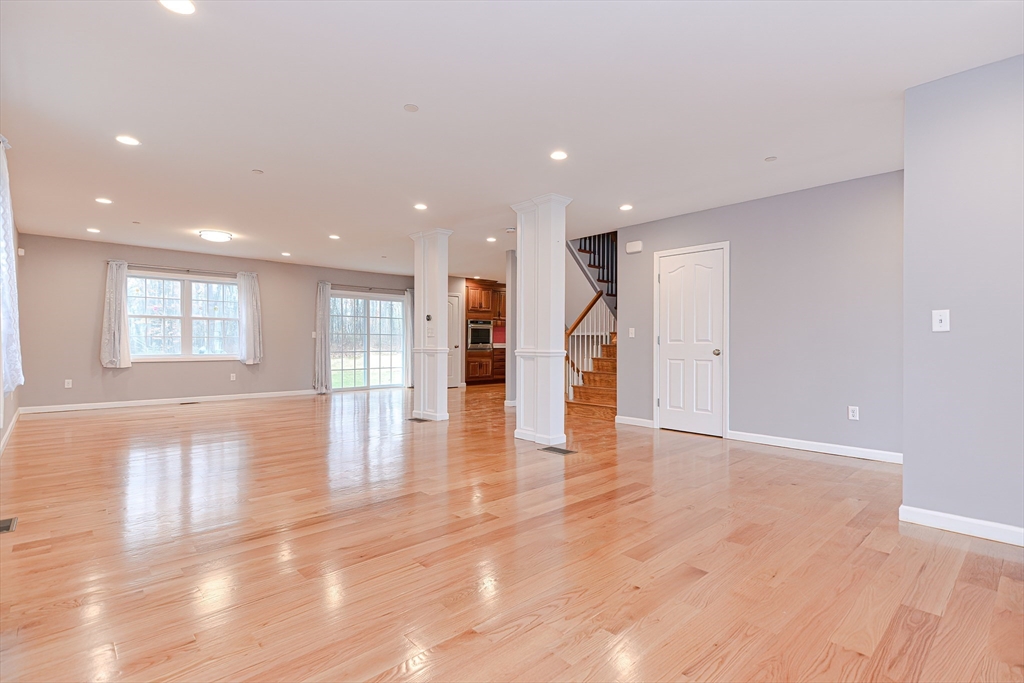 94 Snow Road Haverhill, MA 01832 - Photo 3 of 38 Gallery Image 3