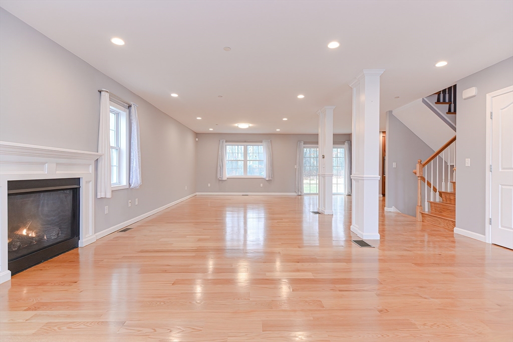 94 Snow Road Haverhill, MA 01832 - Photo 4 of 38 Gallery Image 4