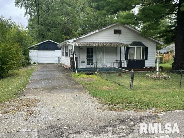 2908 South 13th Street Springfield, IL 62703 - Photo 1 of 9