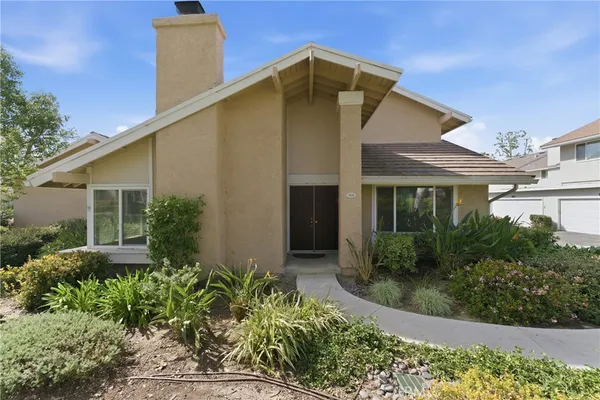 $875,000 | 5810-34 Vía Romero, Yorba Linda, CA 92887