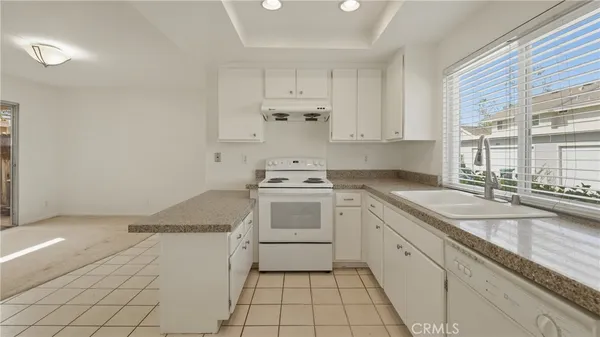 $875,000 | 5810-34 Vía Romero, Yorba Linda, CA 92887