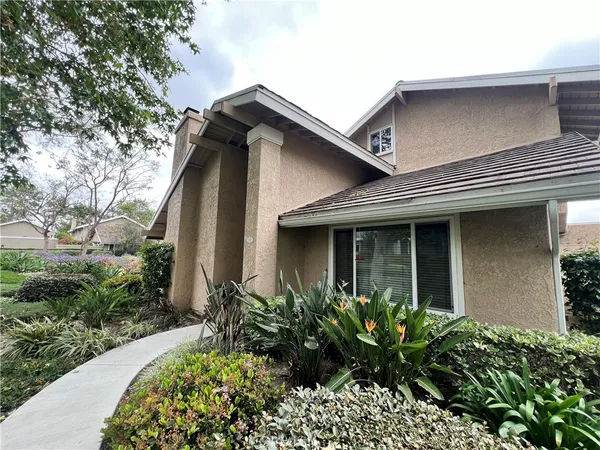 $875,000 | 5810-34 Vía Romero, Yorba Linda, CA 92887