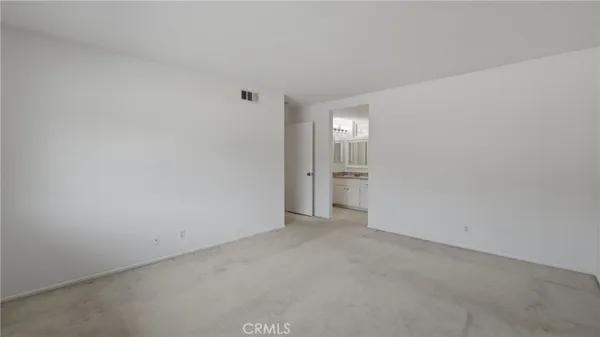 $875,000 | 5810-34 Vía Romero, Yorba Linda, CA 92887