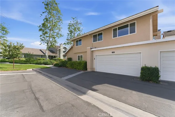 $875,000 | 5810-34 Vía Romero, Yorba Linda, CA 92887