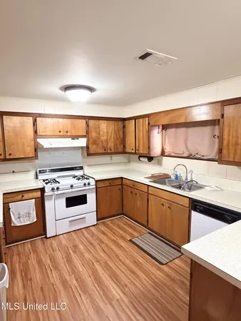 $137,400 | 1607 North Jackson Street, Brookhaven, MS 39601