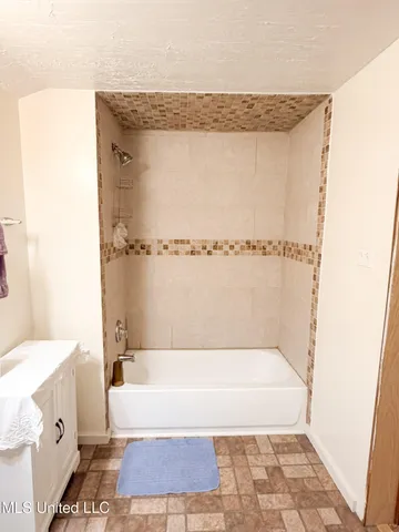 $137,400 | 1607 North Jackson Street, Brookhaven, MS 39601