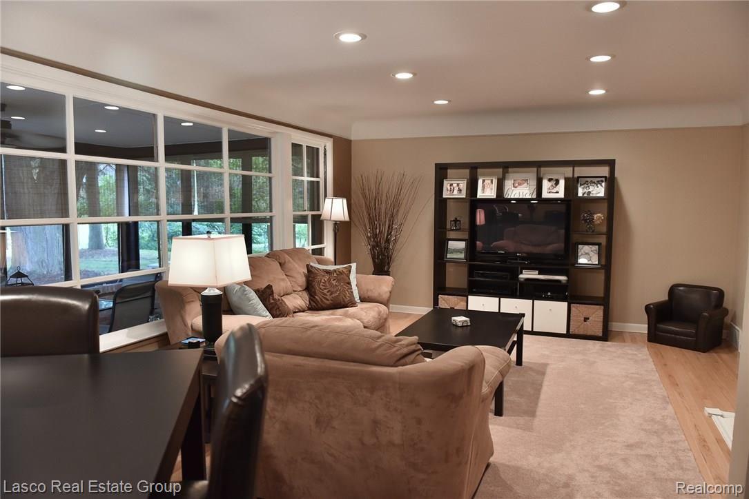 2286 Lancaster Road Bloomfield Hills, MI 48302 - Photo 9 of 34 untitled-5987.jpg