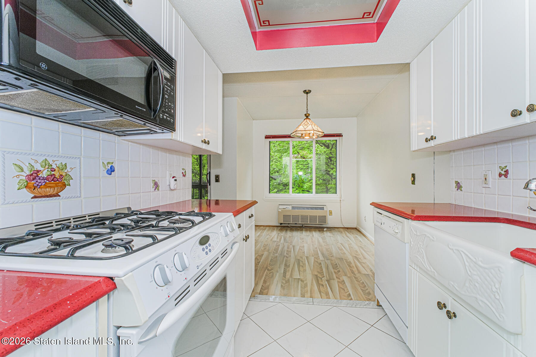 41 Wellington Court, Unit 3G Staten Island, NY 10314 - Photo 13 of 20 Photo May 06 2026, 7 23 18 PM