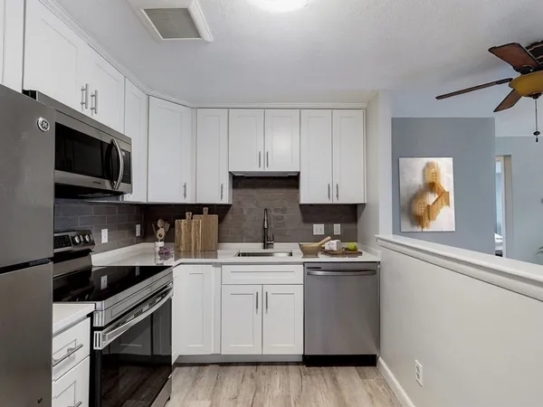 $425,000 | 1105 Lexington Street, Unit 611, Waltham, MA 02452