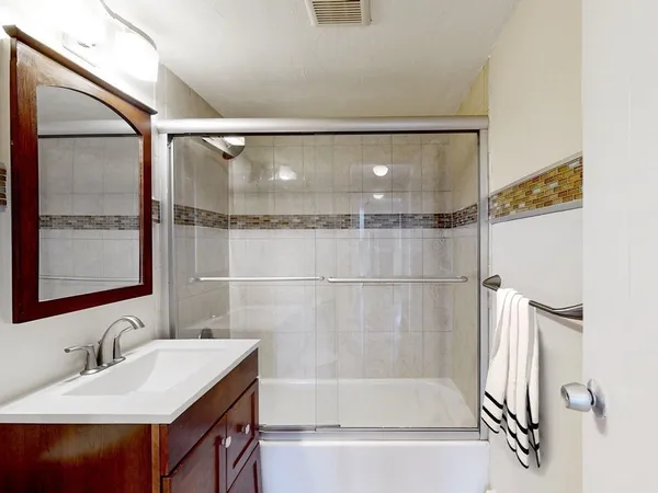 $425,000 | 1105 Lexington Street, Unit 611, Waltham, MA 02452