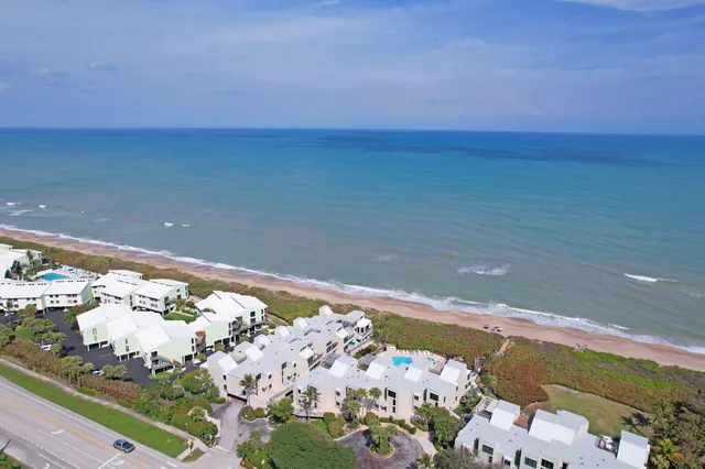 $2,500 | 2051 Northeast Ocean Boulevard, Unit A12, Stuart, FL 34996