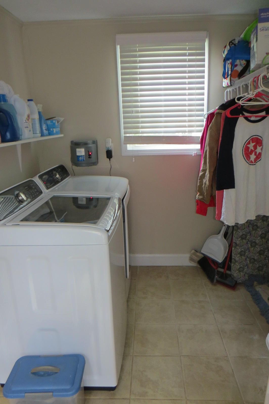 7904 Griffith Road Knoxville, TN 37938 - Photo 15 of 28 Laundry Room