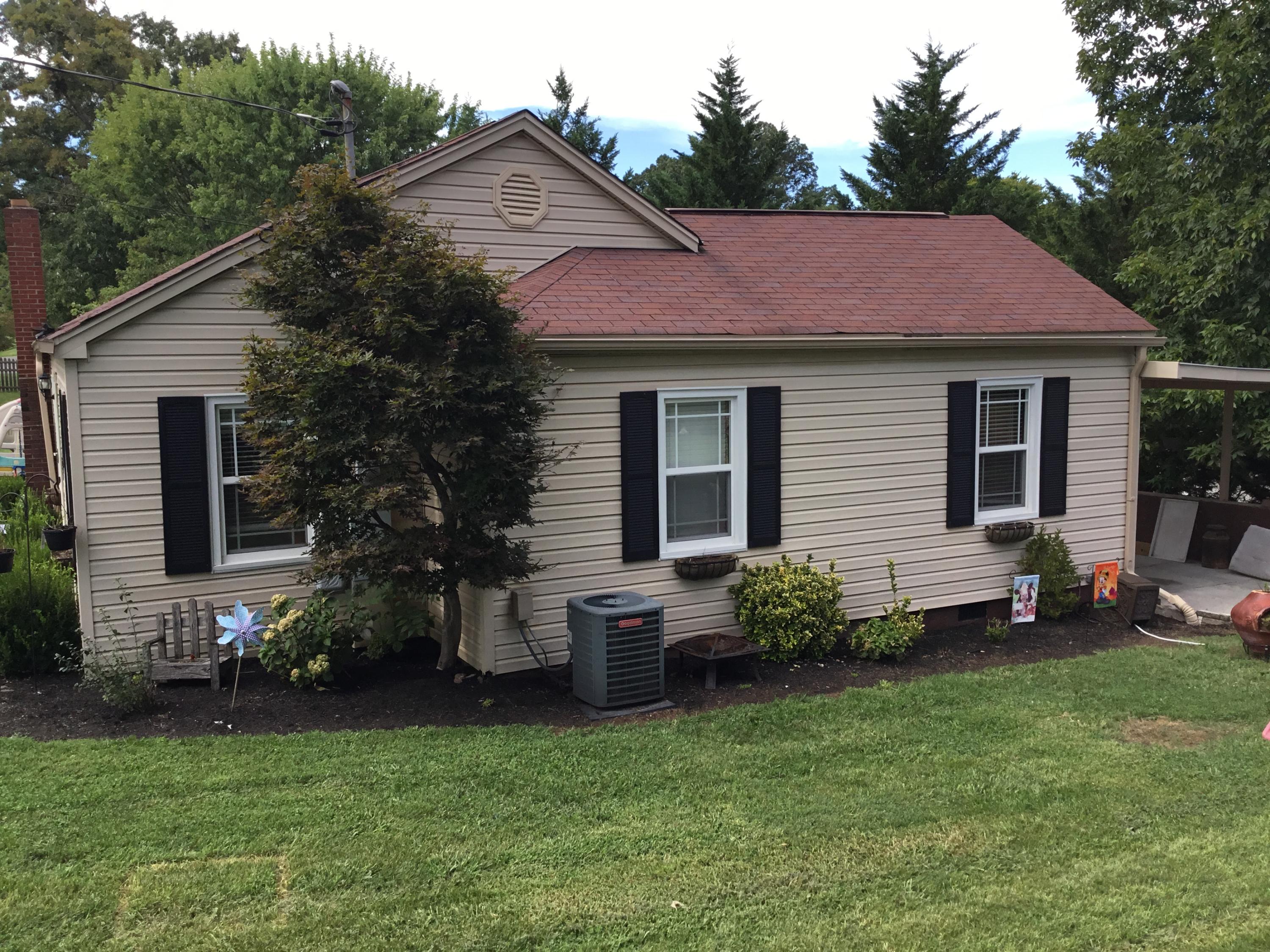 7904 Griffith Road Knoxville, TN 37938 - Photo 3 of 28 Side View of Home