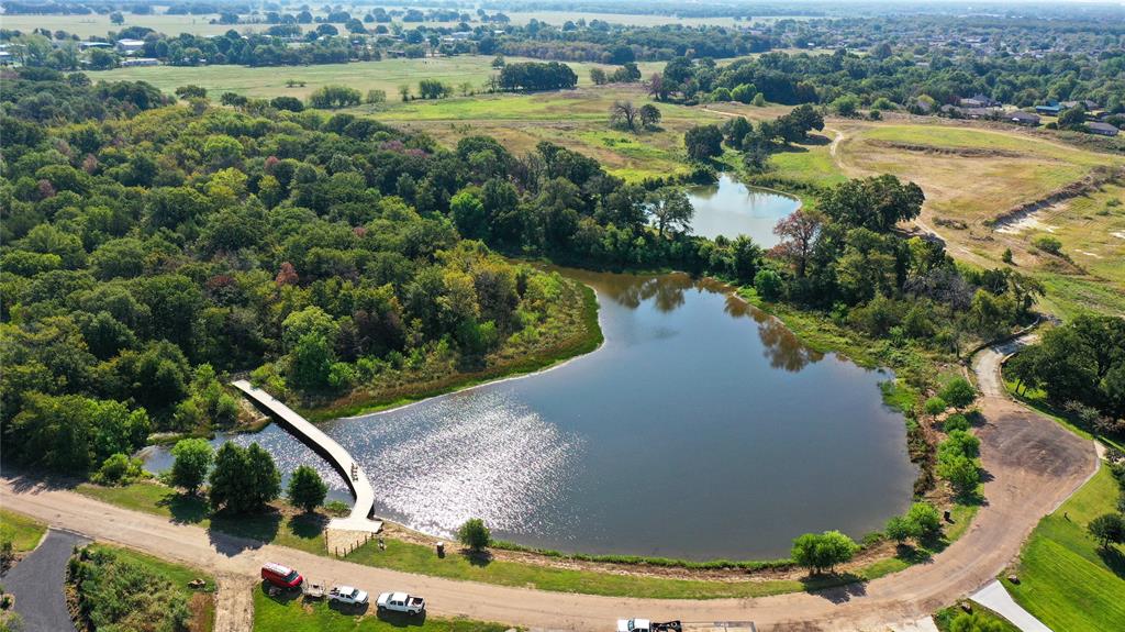 445 Sun Valley Mabank, TX 75147 - Photo 25 of 33 an aerial view of residential houses with outdoor space and lake view