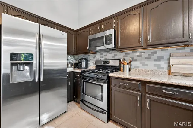 $360,000 | 1452 Cedar Bluff Drive, Ballwin, MO 63021