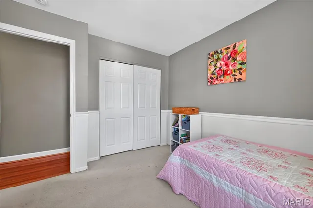 $360,000 | 1452 Cedar Bluff Drive, Ballwin, MO 63021