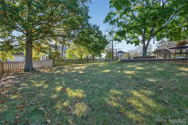 $360,000 | 1452 Cedar Bluff Drive, Ballwin, MO 63021