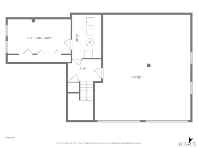 $360,000 | 1452 Cedar Bluff Drive, Ballwin, MO 63021