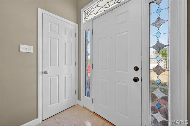 $360,000 | 1452 Cedar Bluff Drive, Ballwin, MO 63021