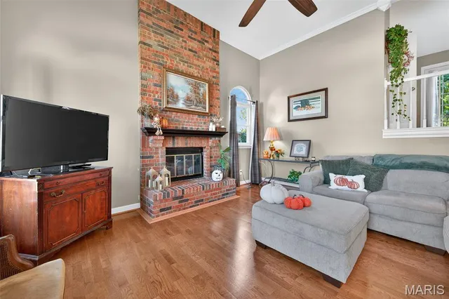 $360,000 | 1452 Cedar Bluff Drive, Ballwin, MO 63021