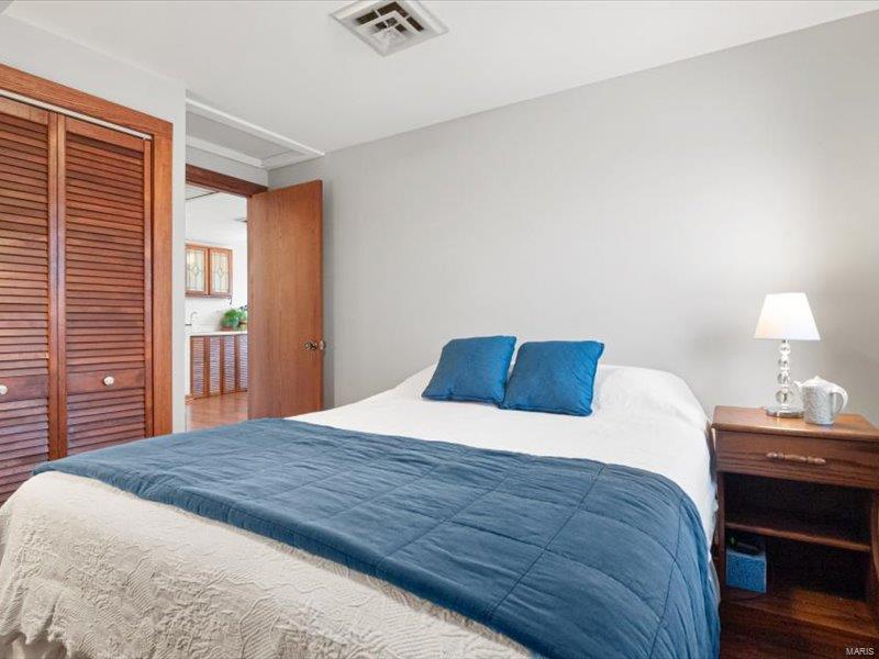 1327 Craig Road St. Louis, MO 63146 - Photo 24 of 68