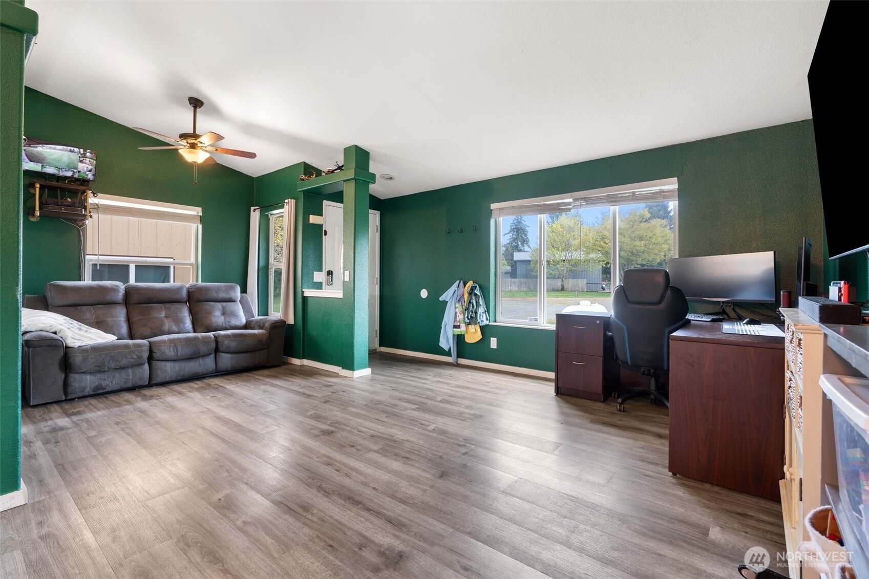 18139 Rice Lane Southwest Rochester, WA 98579 - Photo 5 of 39 Gallery Image 5