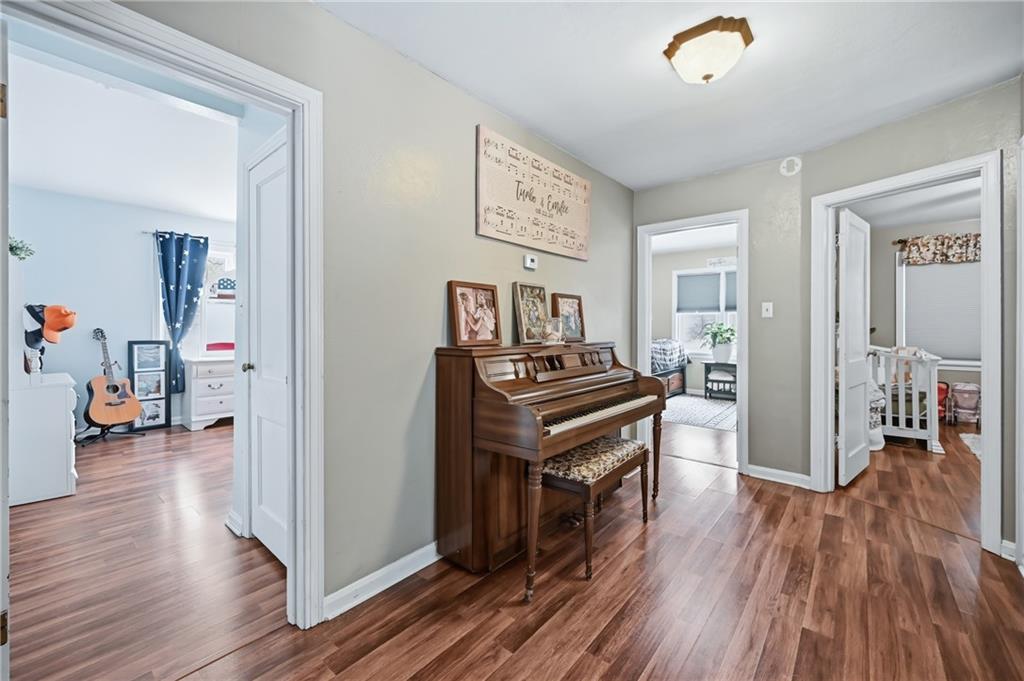 7376 Sharon-Mercer Road Mercer, PA 16137 - Photo 18 of 50 Expansive hallway