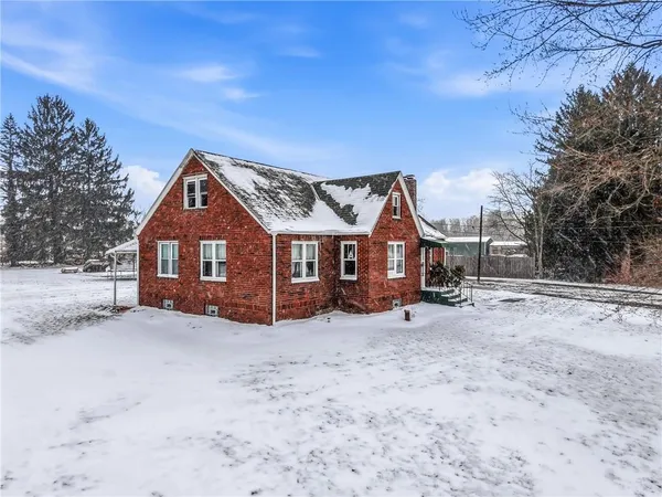 $320,000 | 7376 Sharon-Mercer Road, Mercer, PA 16137