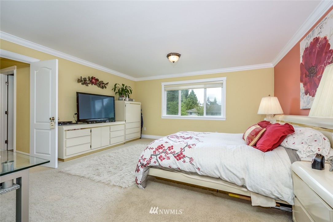 21512 39th Avenue Southeast Bothell, WA 98021 - Photo 15 of 25