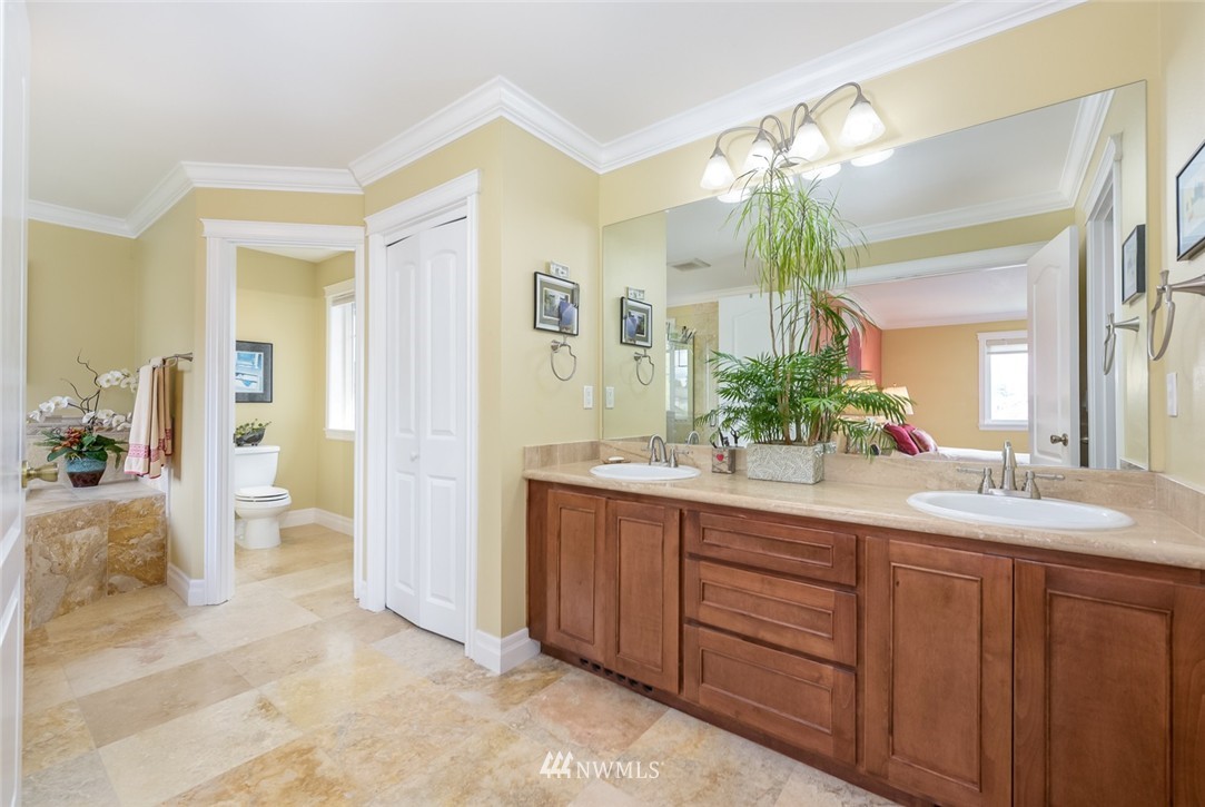 21512 39th Avenue Southeast Bothell, WA 98021 - Photo 17 of 25