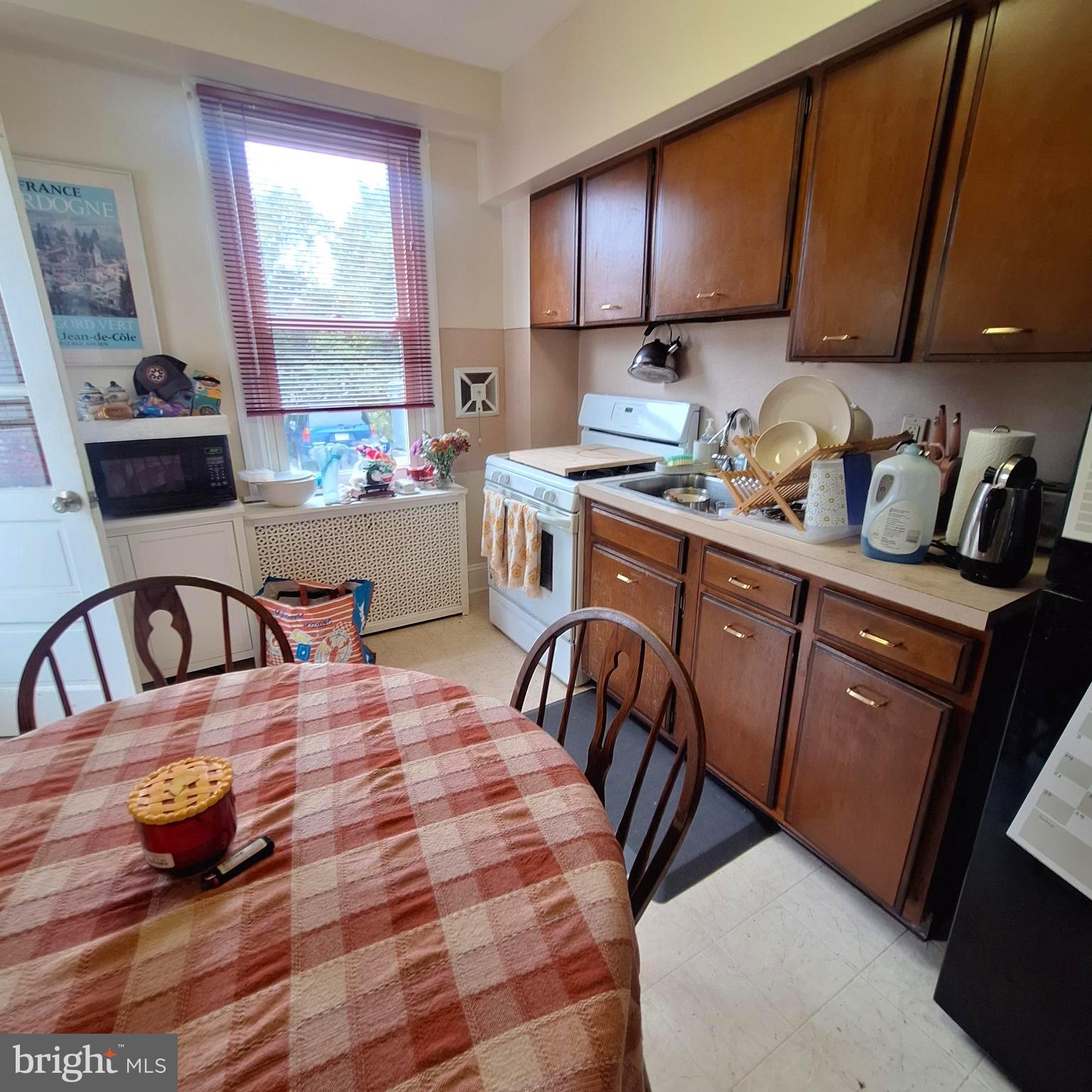 216 Highland Avenue Wayne, PA 19087 - Photo 6 of 17 1st flr kit