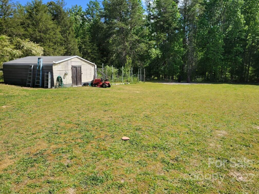 1492 Burrell Road Clover, SC 29710 - Photo 4 of 15 Gallery Image 4