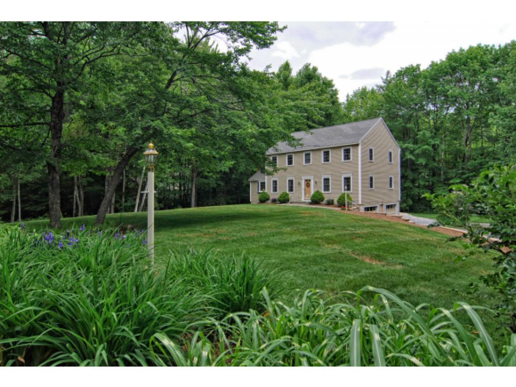82 Cambridge Road Bedford, NH 03110 - Photo 1 of 27 Gallery Image 1