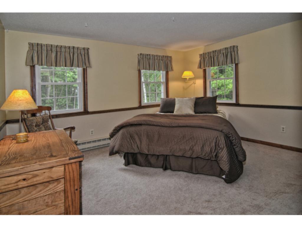 82 Cambridge Road Bedford, NH 03110 - Photo 18 of 27 Gallery Image 18