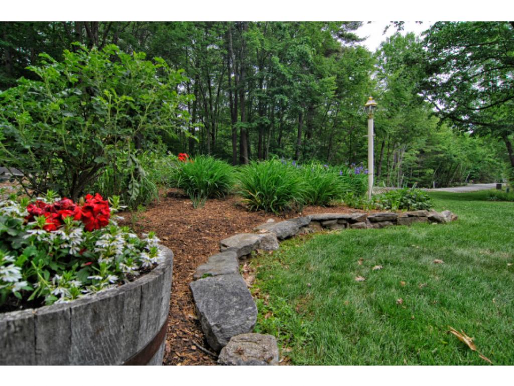 82 Cambridge Road Bedford, NH 03110 - Photo 23 of 27 Gallery Image 23