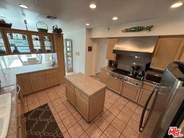 $7,995,000 | 29752 Baden Place, Malibu, CA 90265