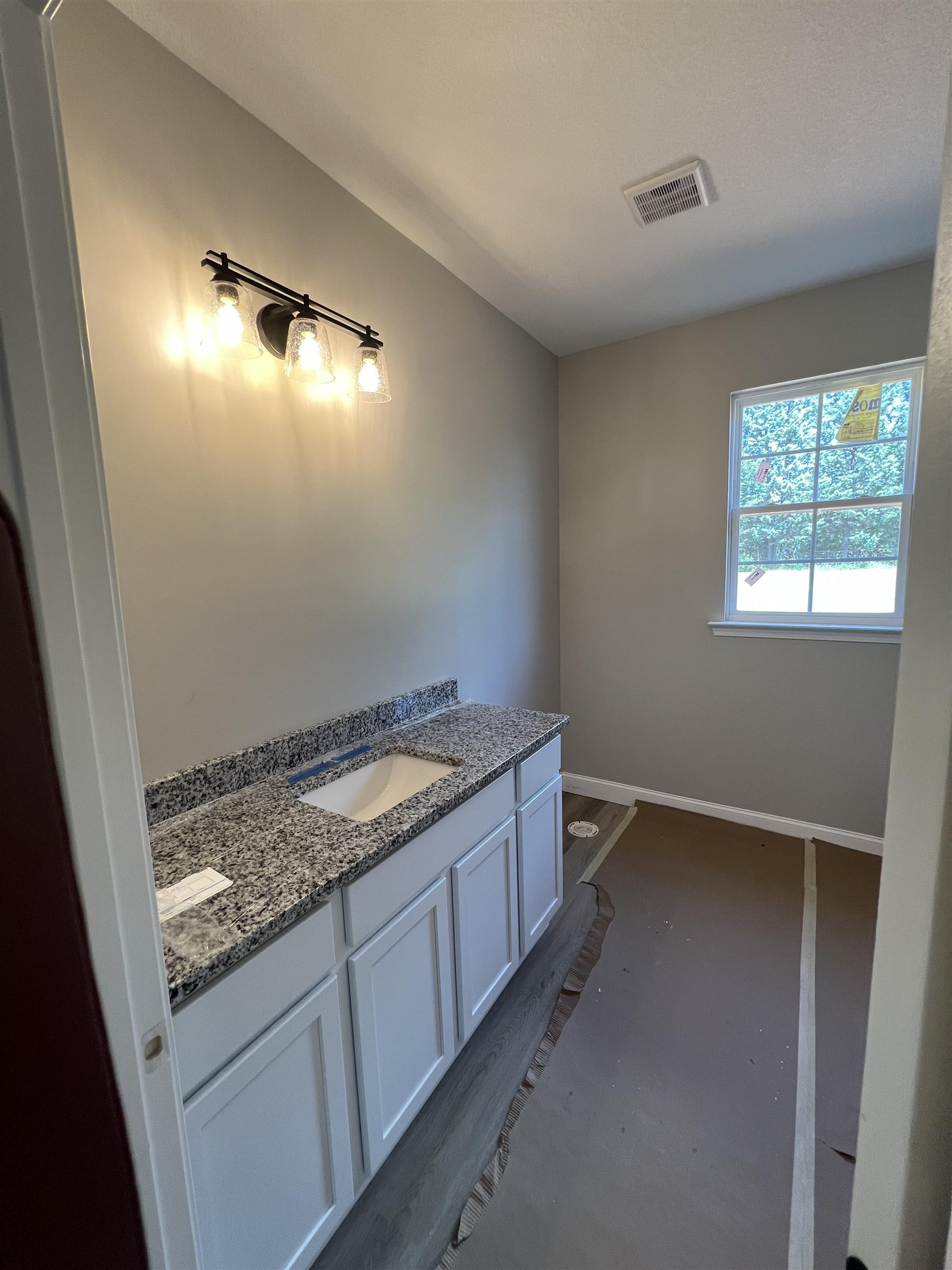 1286 West Rutledge Avenue Gaffney, SC 29341 - Photo 10 of 14 Gallery Image 10