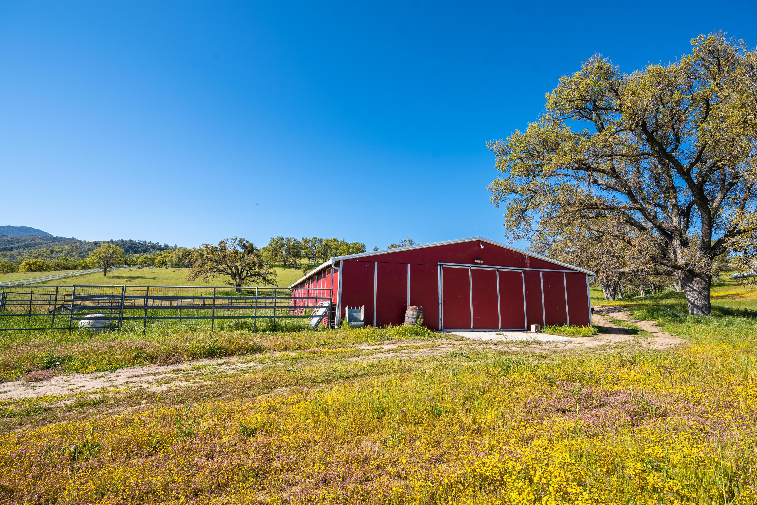21970 Highline Road Tehachapi, CA 93561 - Photo 53 of 68 High line (80 of 93)