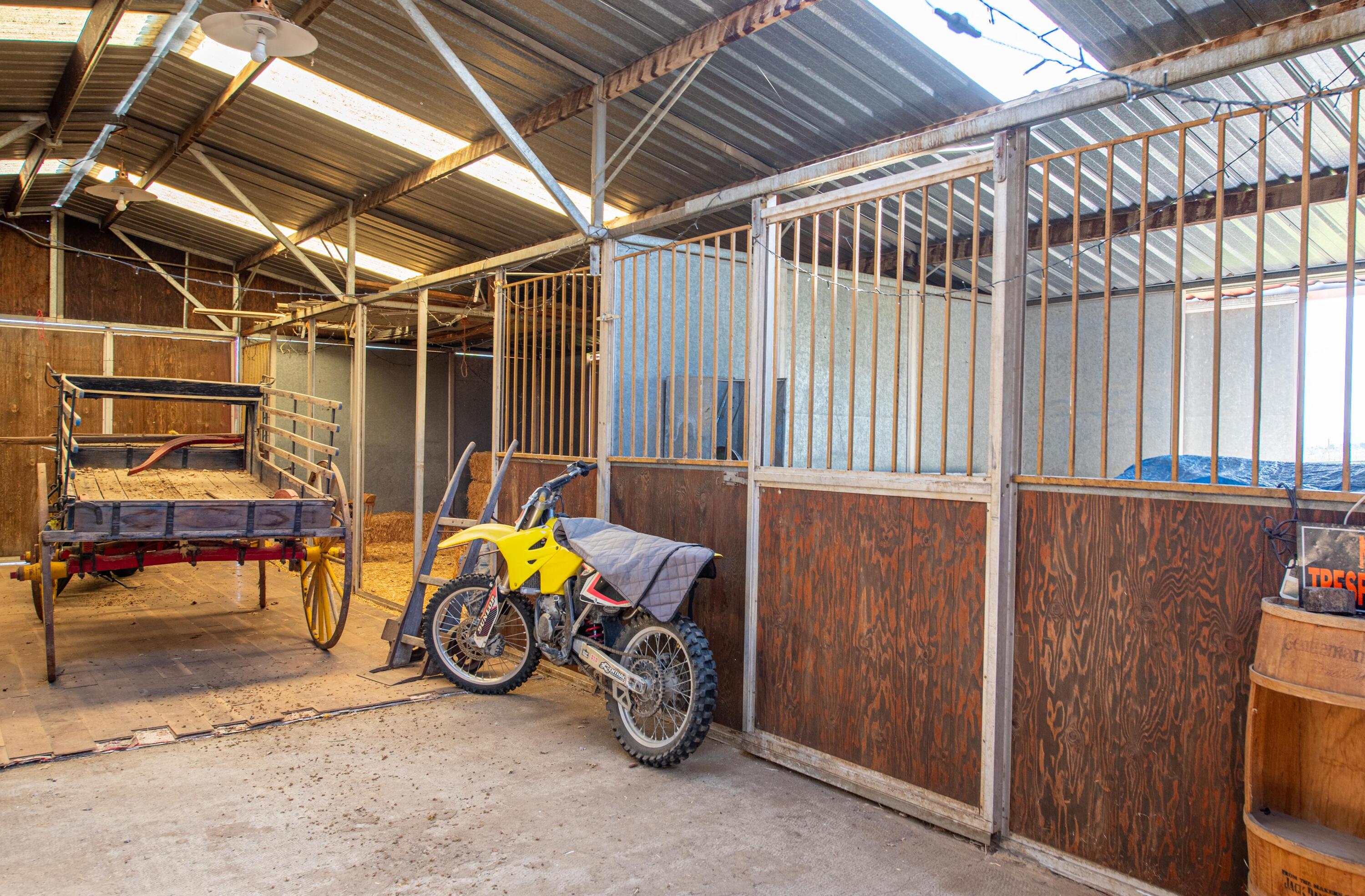 21970 Highline Road Tehachapi, CA 93561 - Photo 58 of 68 High line (88 of 93)