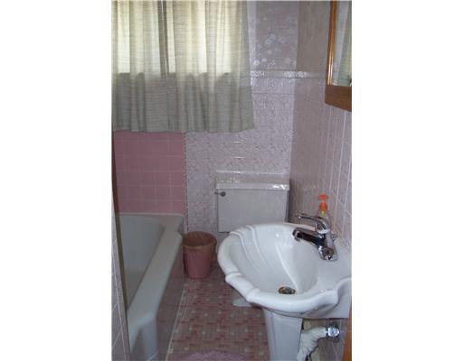 4926 Williamsport Road Elizabeth, PA 15037 - Photo 13 of 18 Full Bath.