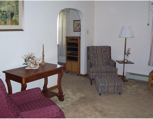 4926 Williamsport Road Elizabeth, PA 15037 - Photo 5 of 18 Living Room.