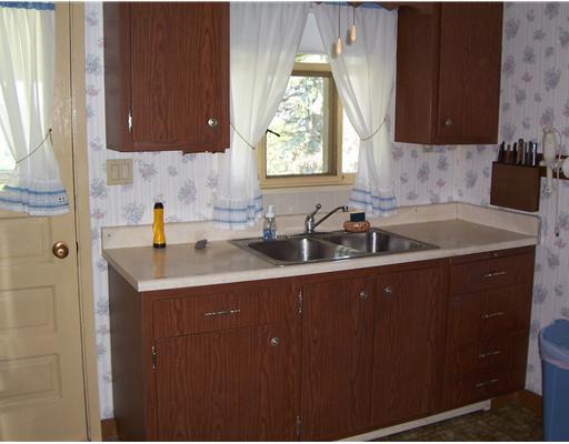 4926 Williamsport Road Elizabeth, PA 15037 - Photo 10 of 18 Kitchen.