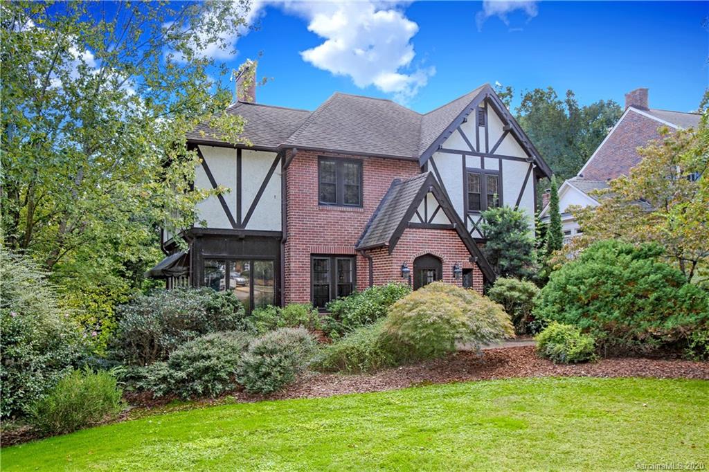 2120 Malvern Road Charlotte, NC 28207 - Photo 46 of 46 a house view with a garden space