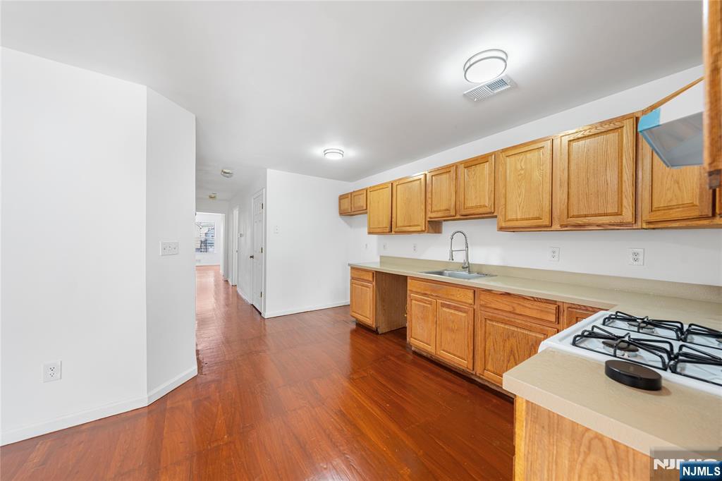 53 South Second Street Elizabeth, NJ 07206 - Photo 14 of 16